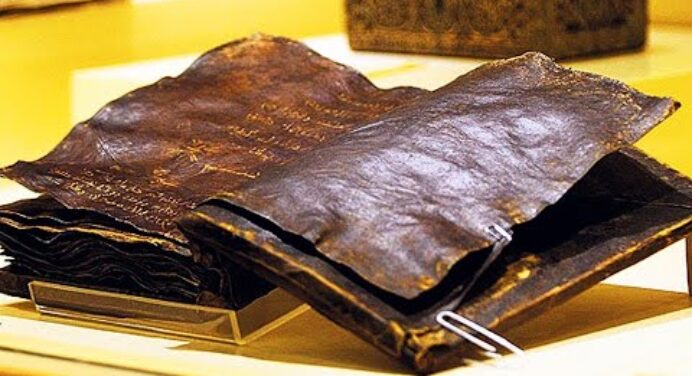 1500 Éves Könyv, Ami Ellentmond A Bibliának, A Legszokatlanabb Leletek