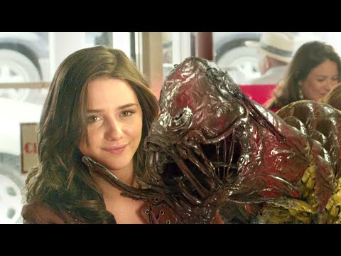 Man Gifted with Psychic Power Can See Monster Licking His Girlfriend |ODD THOMAS|FILM
