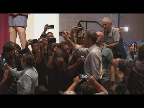 Beto O’Rourke confronts Gov. Abbott at Texas school shooting press conference