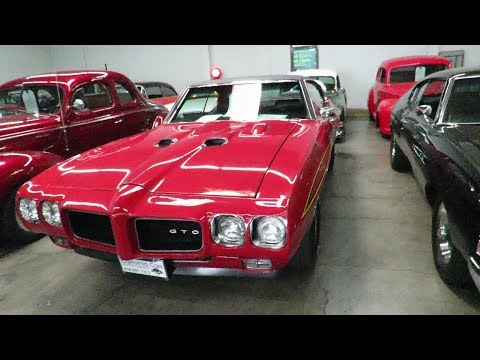 A tour of California Cars (Classic Car Dealership)
