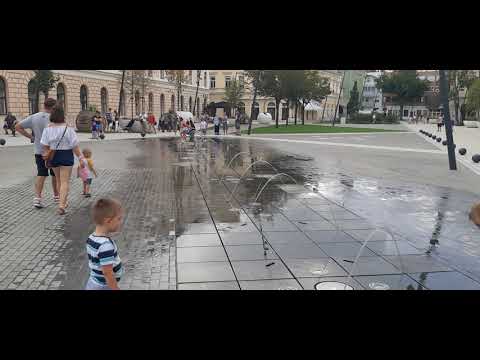 Debrecen látnivaló – Dósa Nádor tér – szökőkút