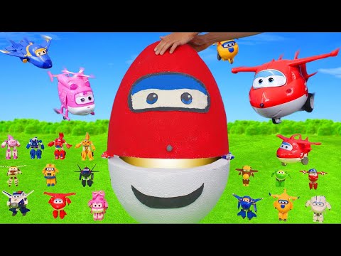 Different Super Wings Airplanes