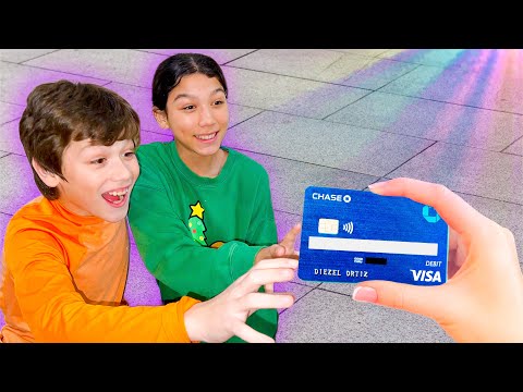 We SURPRISED the Kids With their First DEBIT CARD! *Emotional* | Familia Diamond