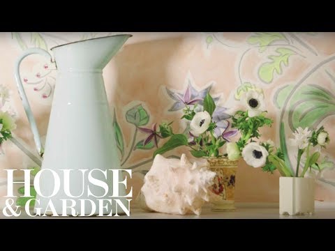 Willow Crossley's dos and don'ts of decorating with flowers | House & Garden