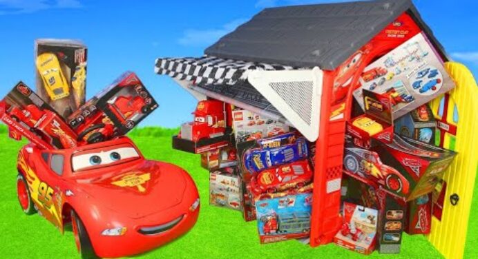 Cars 3 Garage Playhouse for Kids
