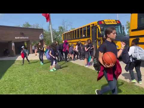 This is how school buses pick children from schools in Canada