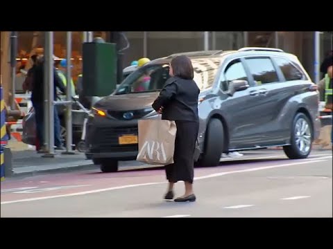 Jaywalking now legal in NYC under controversial new law