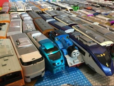 20 különböző Plarail motorizált játék vonat (00310 HU)