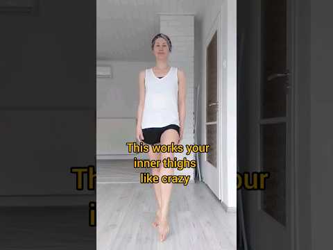 These inner thighs pulses are 🔥 🔥 🔥  #fitness #health #flexibility #loseweight #homeworkout #tips